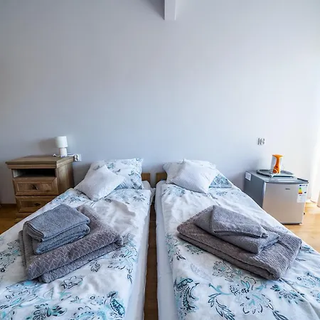 ホームステイ Kajmak *